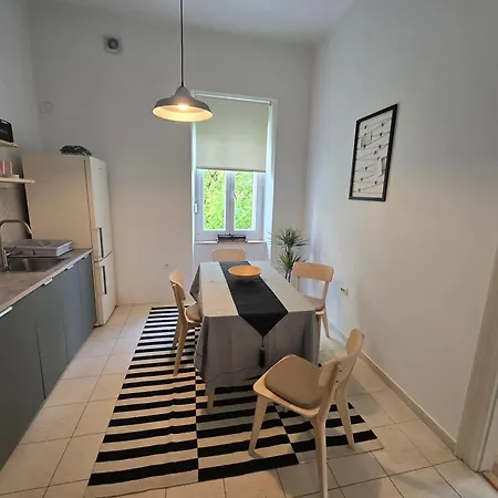 The Park Prestige Palace *