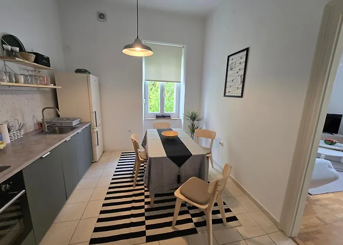 The Park Prestige Palace *