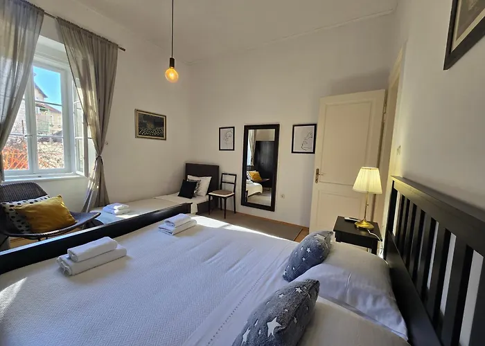 The Park Prestige Palace *