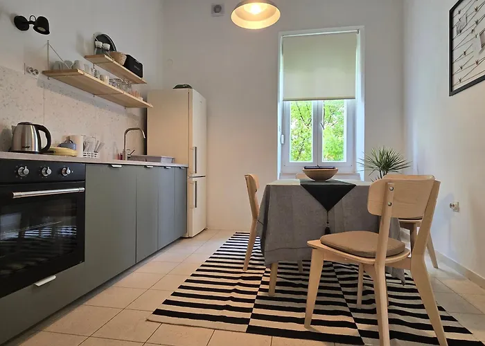 The Park Prestige Palace *