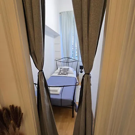 The Park Prestige Palace Apartman *