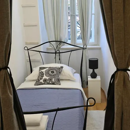 The Park Prestige Palace *